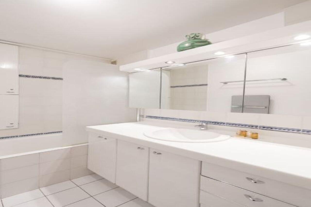 פריז Veeve - Apartment Near Pont De Grenelle מראה חיצוני תמונה